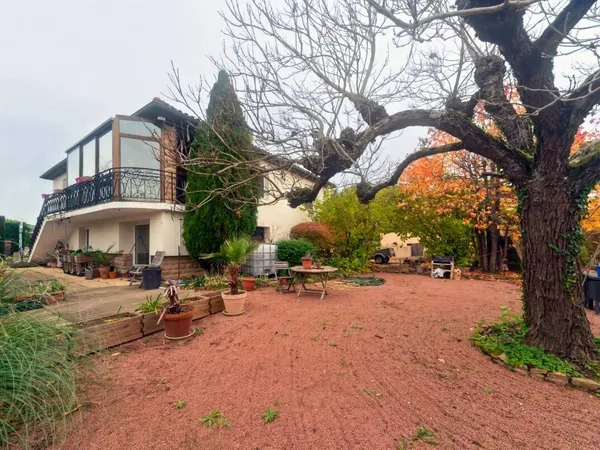 Maison 8 pièces 150 m² 