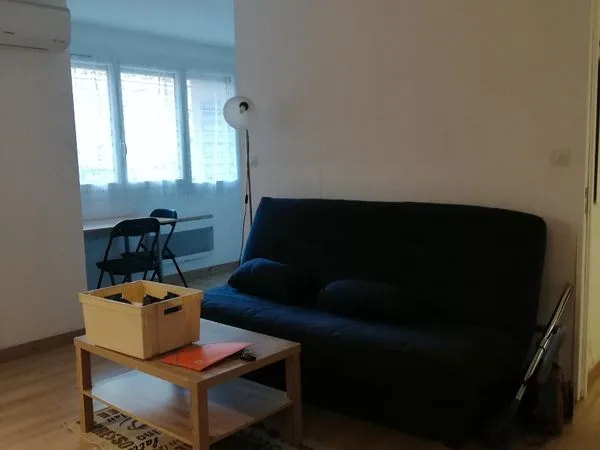 Location studio meublé 