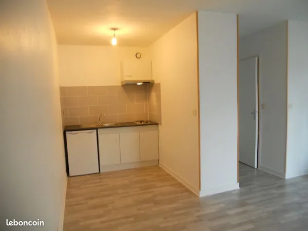 Loue grand studio Plérin centre 