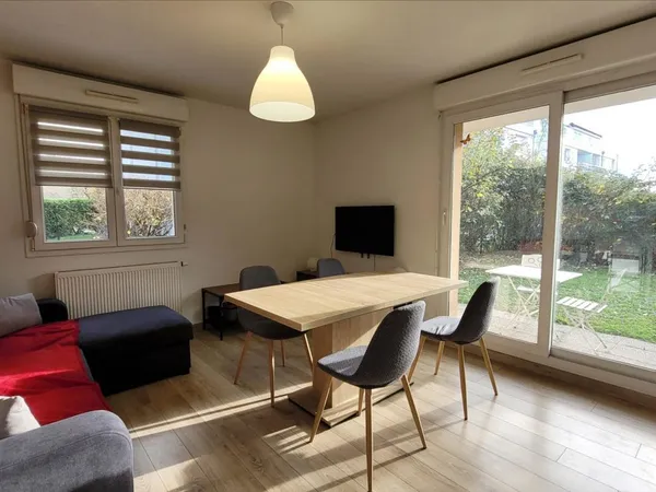 2 pièces meublé en rez-de-jardin - Chauffage inclus 