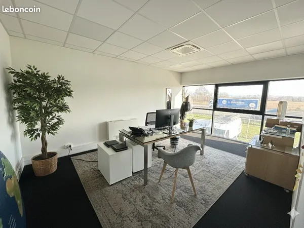 Bureaux 385 m² 