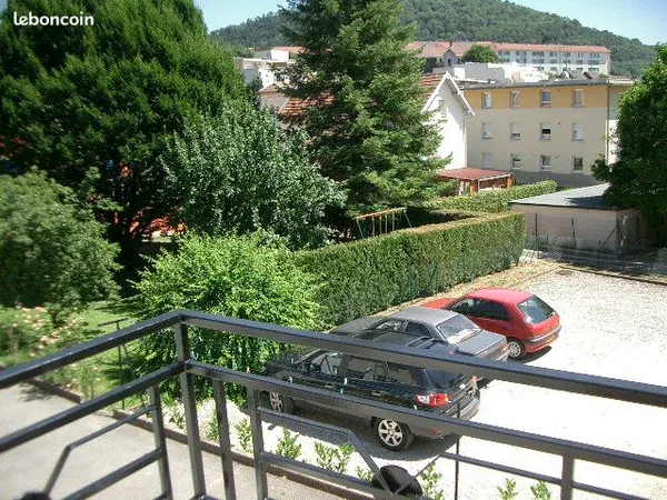 Studio meublé avec terrasse Saint-Ferjeux, avec chauffage inclus 