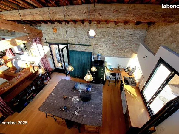 Grange rénovée style Loft 