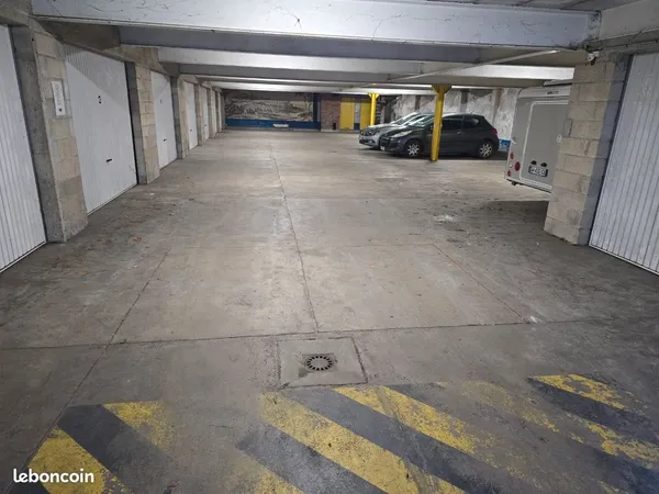 Garages/places de parking 