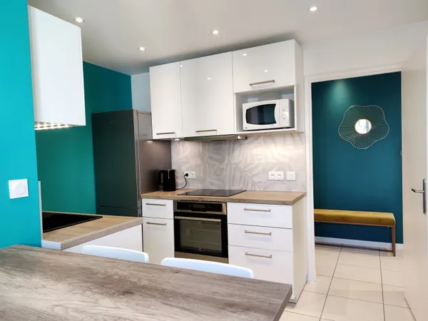 Propose appartement meublé en colocation 