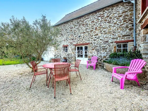 Propriété du XVIII siècle à vendre à Cancale. 