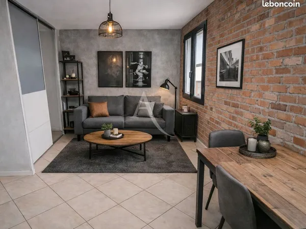 Studio 1 pièce 40 m² 