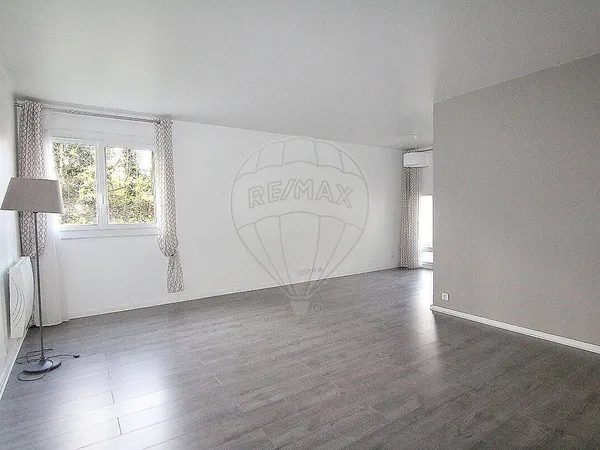 Appartement 3 pièces 77 m² 