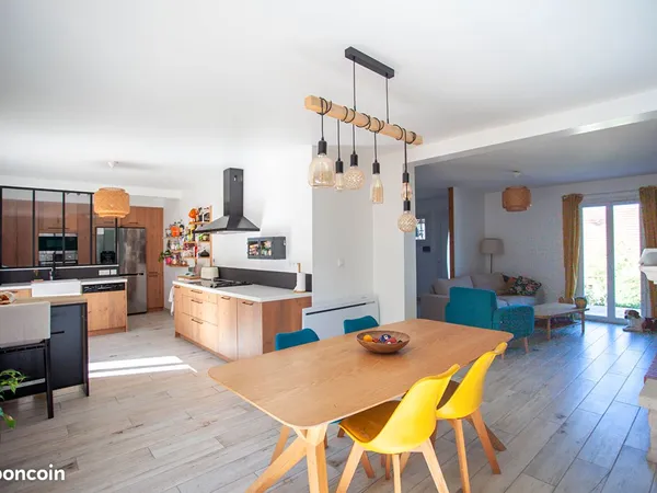 Maison 7 pièces 157 m² 