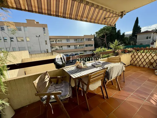 Cagnes-Sur-Mer, Appartement 3 pièces traversant Calme 