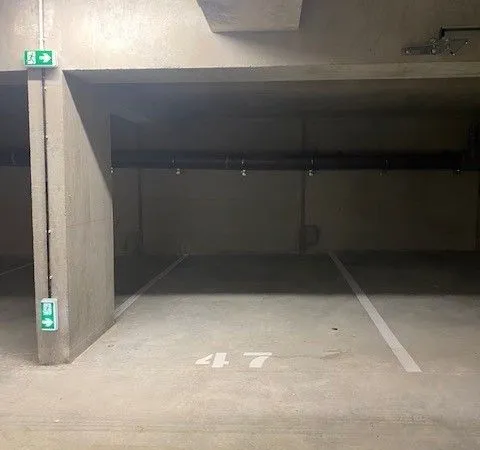Place garage sous-sol 