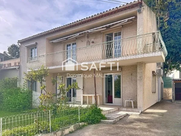 Nîmes Est. Maison évolutive (2 logements). Jardin 