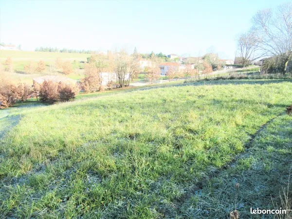 Terrain 1347 m² Moissac 