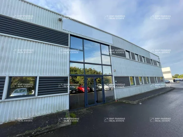 Bureaux 470 m² 