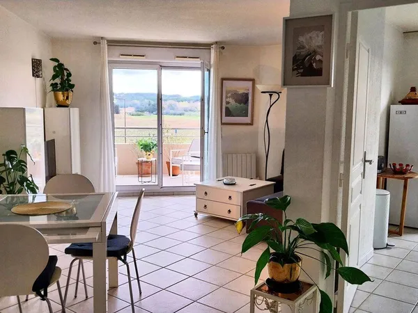 Appartement 1 pièce 52 m² 
