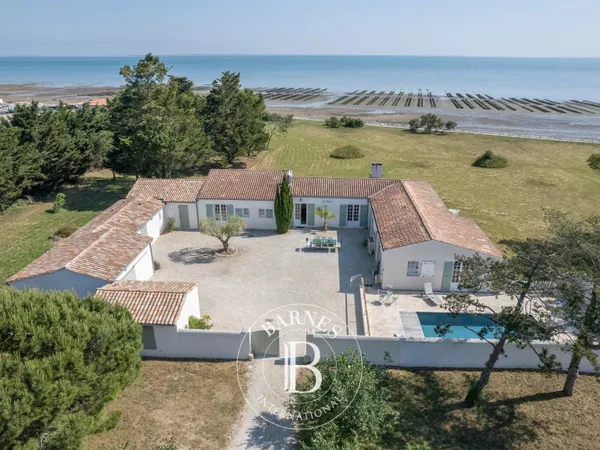 Villa Le Clos - Vue mer - 4 Chambres - Piscine 