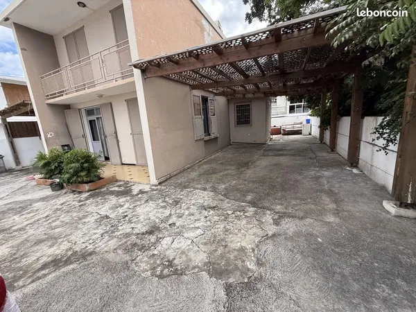 Maison 5 pièces 140 m² 