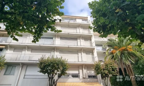 Appartement T4 au cSur de Biarritz
