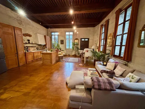 Appartement 3 pièces 128 m² 