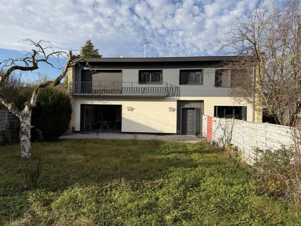 Maison 6 pièces 211 m² 