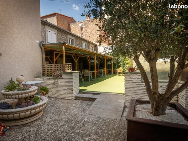 Immeuble 806 m² 
