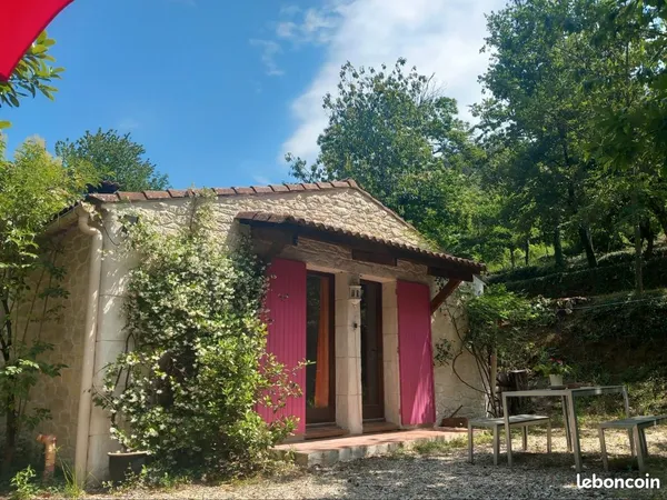 Petite maison avec grand terrain au calme sans vis à vis 