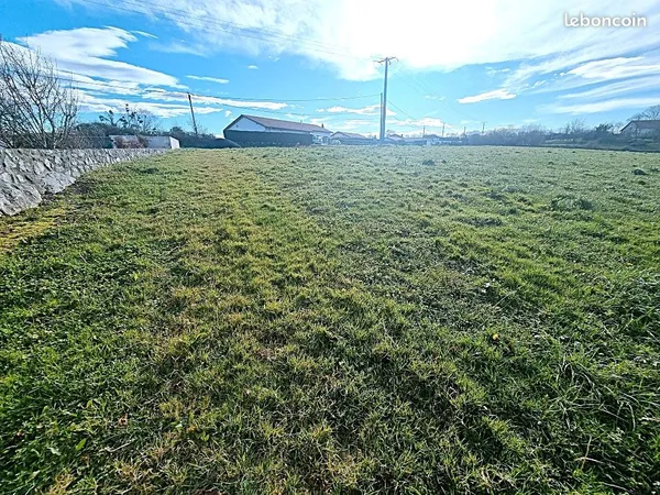 Terrain 1000 m² Orègue 