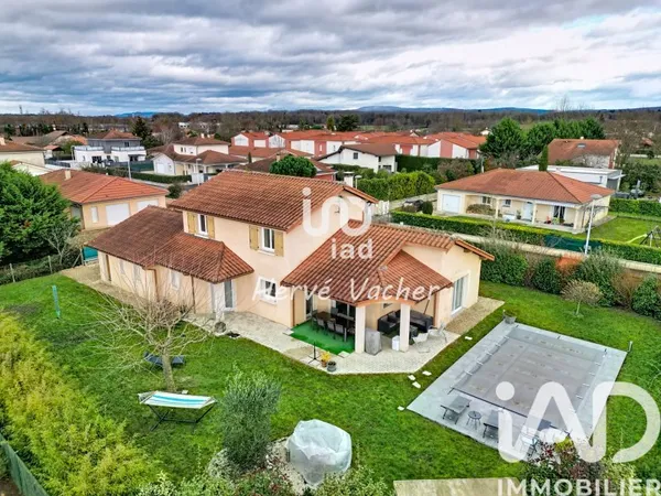 Maison 5 pièces 141 m²