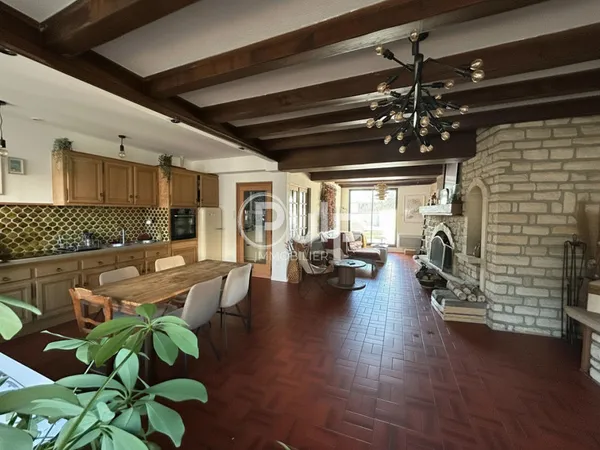 À vendre - Superbe appartement rénové avec grande terrasse - Carvin 