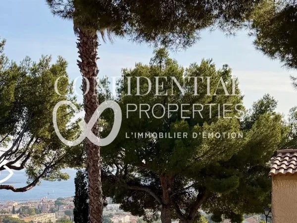Villa de charme, vue mer, proche centre-ville - 83150 BANDOL 