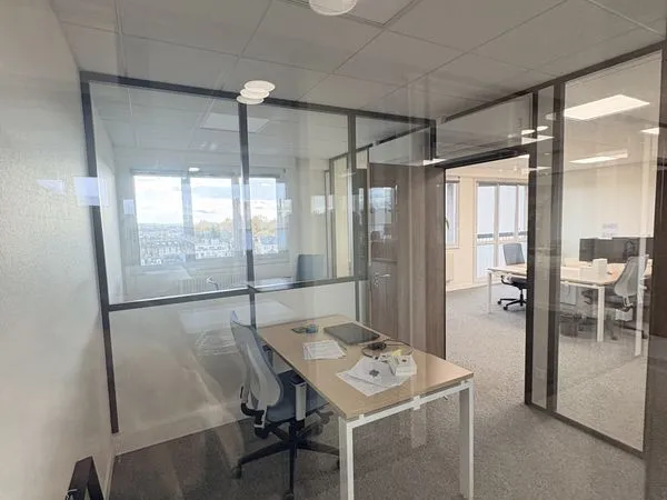 Bureaux 207 m² Le Mans 