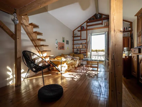 Appartement 3 pièces 84 m² 