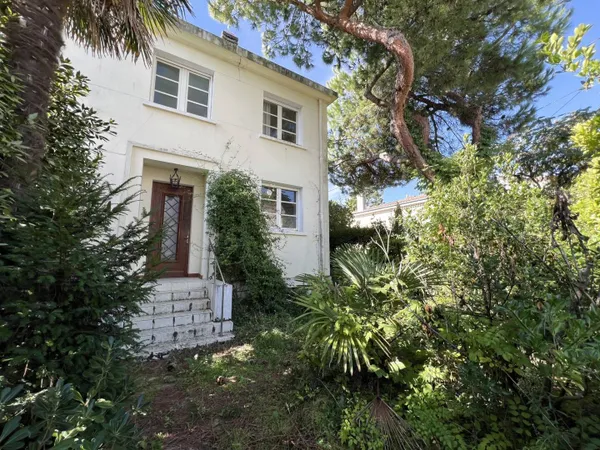 Maison 9 pièces 180 m² 