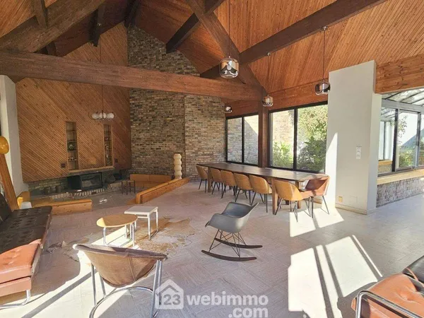 Maison 9 pièces 231 m² 