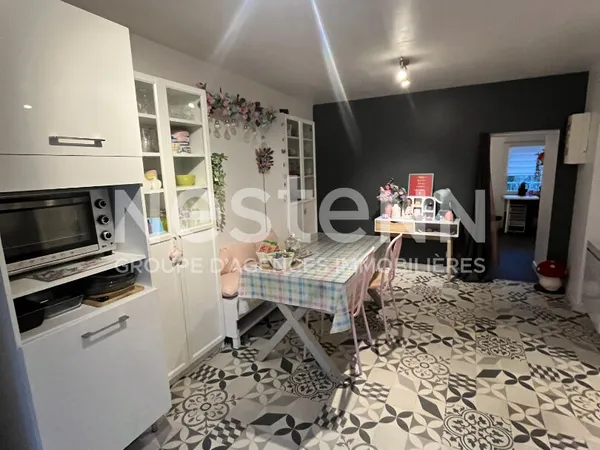 A LOUER - APPARTEMENT T3 - CENTRE VILLE DE LOCMINE 