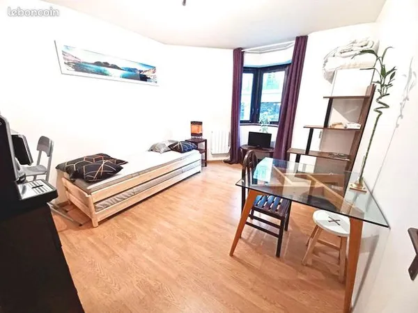 Studio 1 pièce 21 m² 
