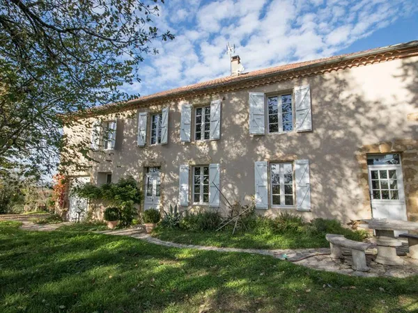 Maison 5 pièces 160 m² 