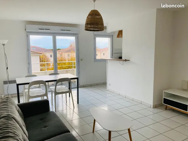 Appartement 2 pièces (T2) Meublé de 45 m2 (Parking + Balcon) 