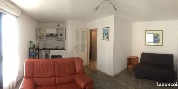 Studio 1 pièce 29 m² 