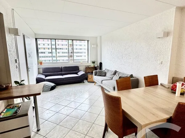 Appartement 5 pièces 97 m² 