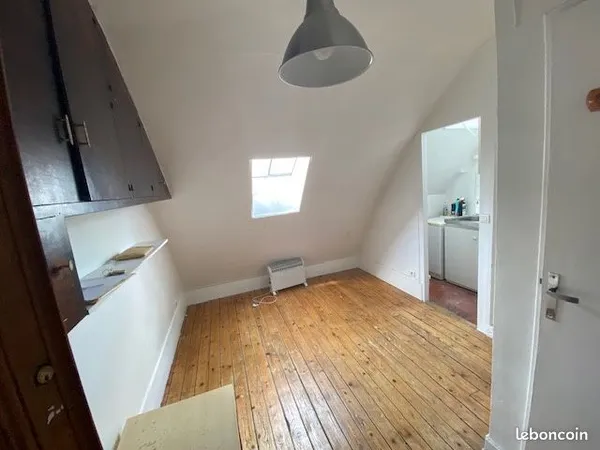 Studette 1 pièce 14 m² 