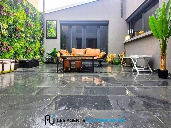 Loft 5 pièces 143 m² 