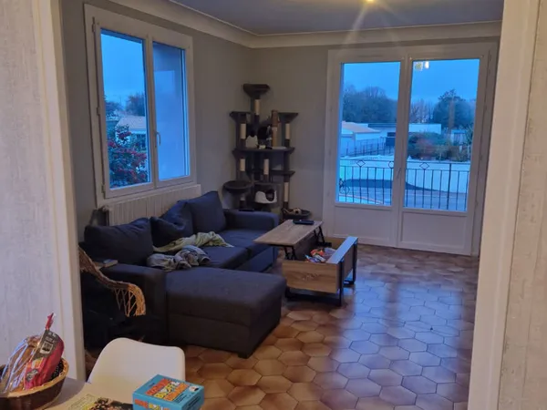 Maison avec beaucoup de possibilités 