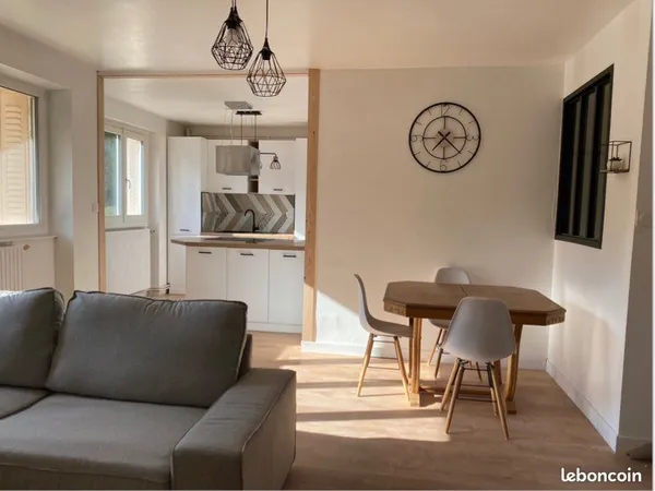 Chambre en colocation avec SDB privée 
