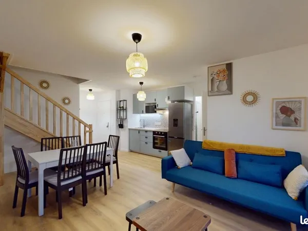 Chambre 5 pièces 90 m² 