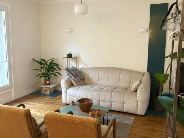 (Courte durée 1 mois) Loue appartement rénové