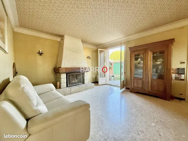 Villa 5 pièces 145 m² 
