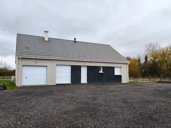 MAISON NEUVE 2023 - 93,91 m² - GRAND TERRAIN 1300 m² - CLASSE A - 240 000 