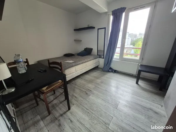 Studio 1 pièce 20 m² 