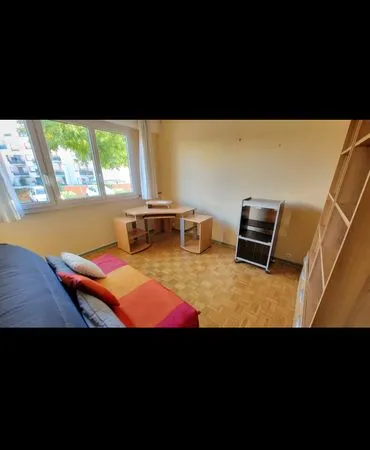 Chambre en colocation femme 